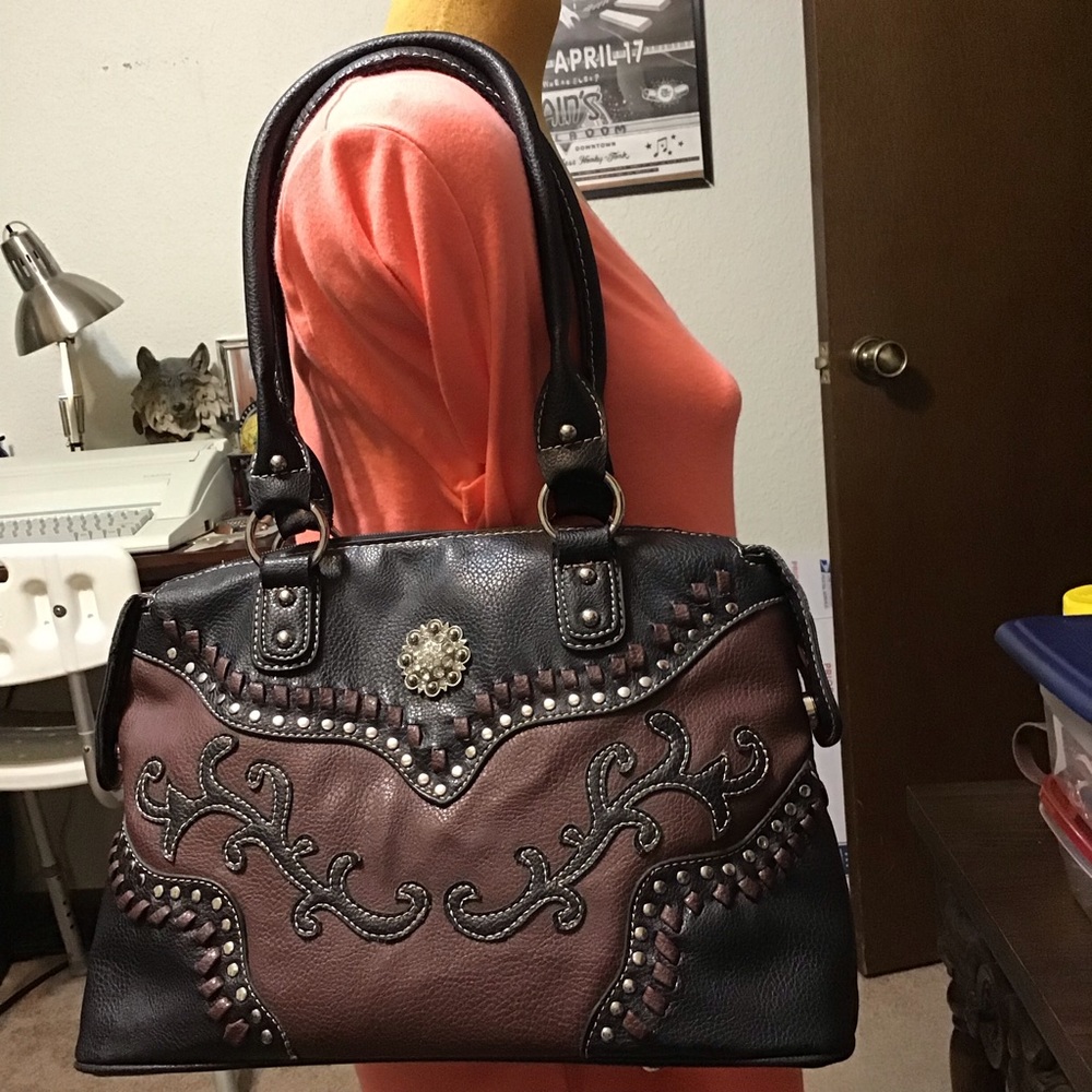 Haley Beez non-leather shoulder bag